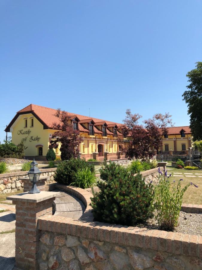 Kastely Grof Zichy Otel Haniska Dış mekan fotoğraf