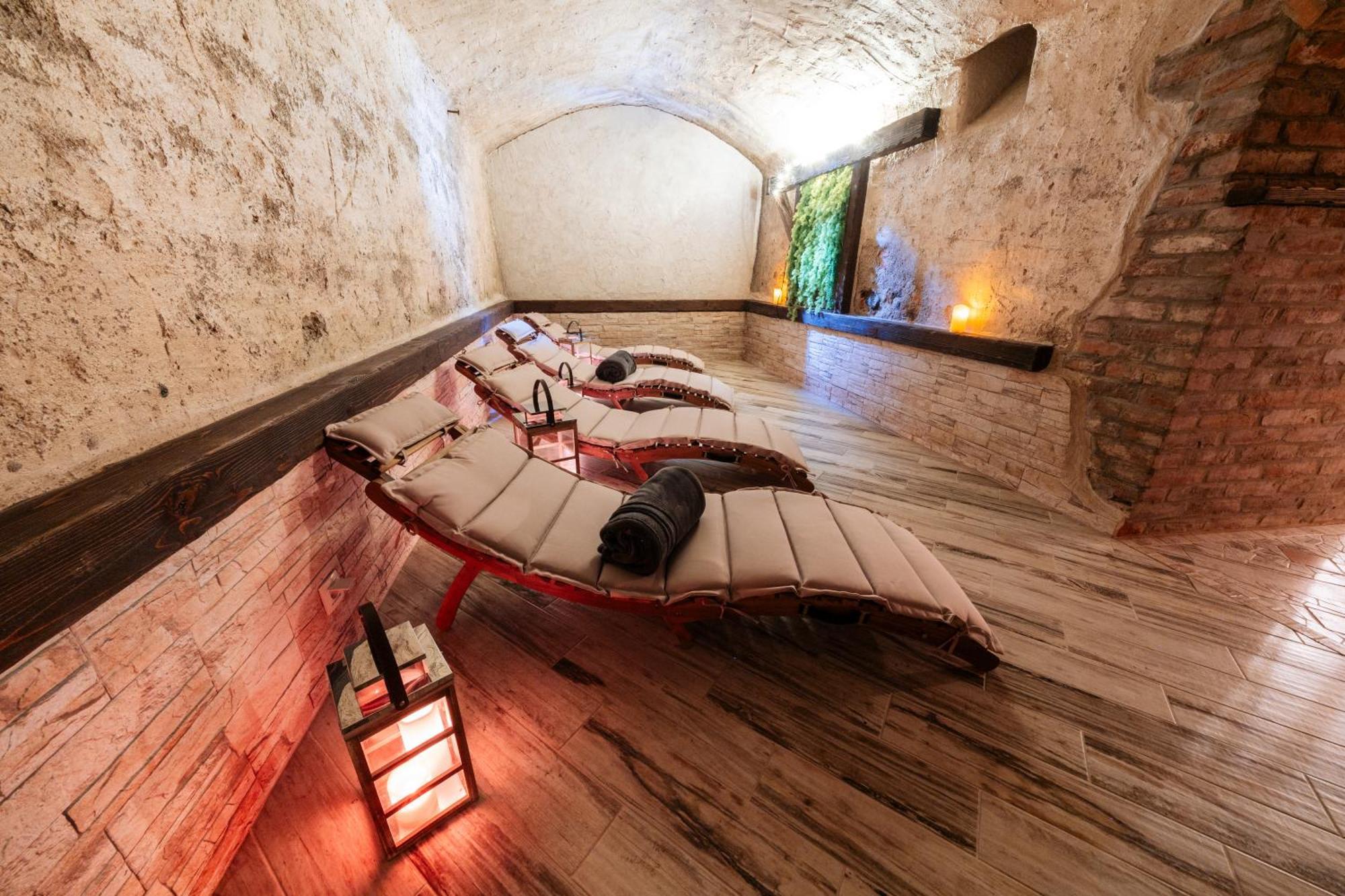 Kastely Grof Zichy Otel Haniska Dış mekan fotoğraf